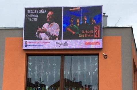 venkovní led obrazovka 1,6 x 3,2m